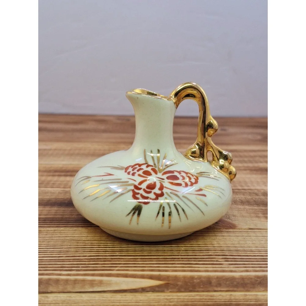 Le Pere Vintage Hand Painted Vase Pine‎ Cones Gold Trim 3